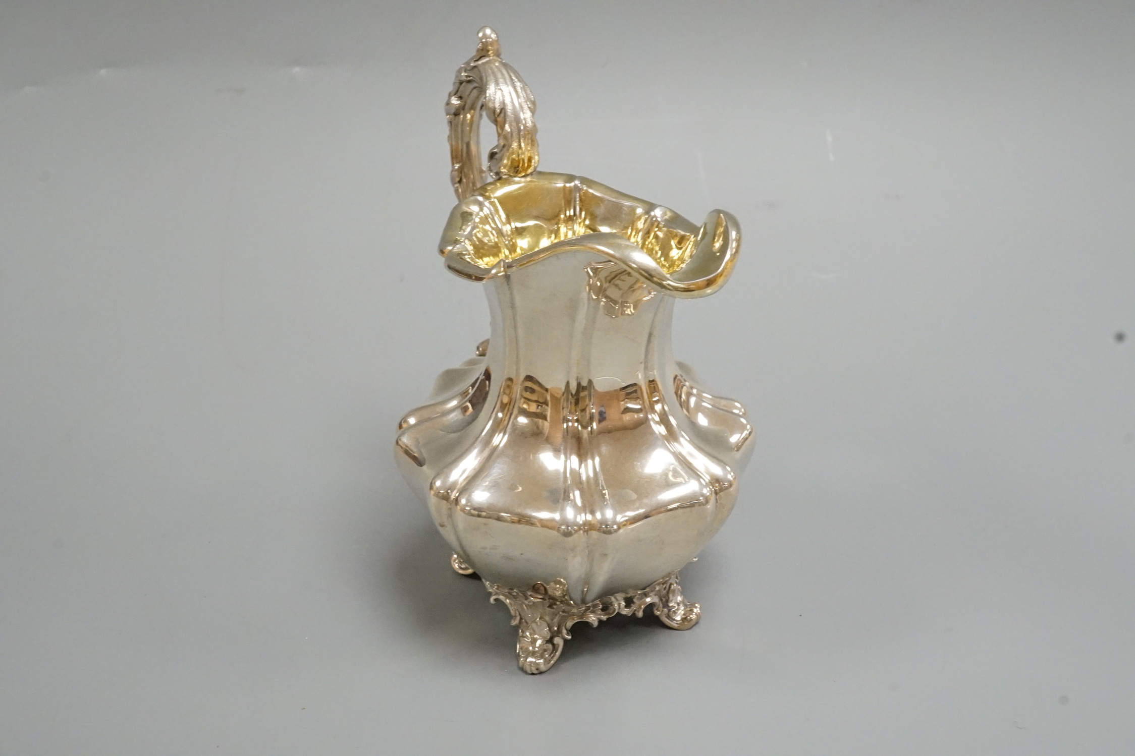 A late William IV silver cream jug, by The Barnards, London, 1836, height 14.5cm, 7.6oz.
